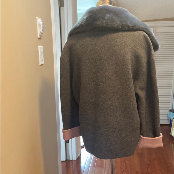 Chic Gray and Pink Fur Collar Coat - Picture 2 of 9